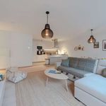 Rent 2 bedroom apartment of 94 m² in Bruxelles