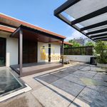 Rent 1 bedroom house of 500 m² in Khlong Tan Nuea