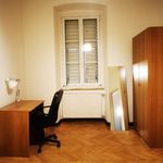 Rent 4 bedroom apartment of 75 m² in Triest
