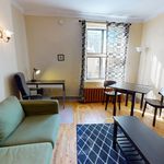 Appartement de 344 m² avec 1 chambre(s) en location à Montréal