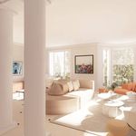 Rent 6 bedroom house of 170 m² in Paris
