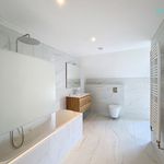 Rent 4 bedroom house of 230 m² in Villers-Saint-Ghislain