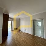 Rent 5 bedroom house of 310 m² in Glyfada