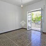 Rent 4 bedroom apartment of 95 m² in Gavi