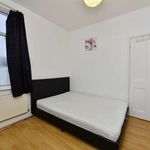 Rent a room of 95 m² in London