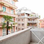 Rent a room of 250 m² in Rome