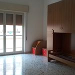 Affitto 3 camera appartamento per studenti di 100 m² in Palermo