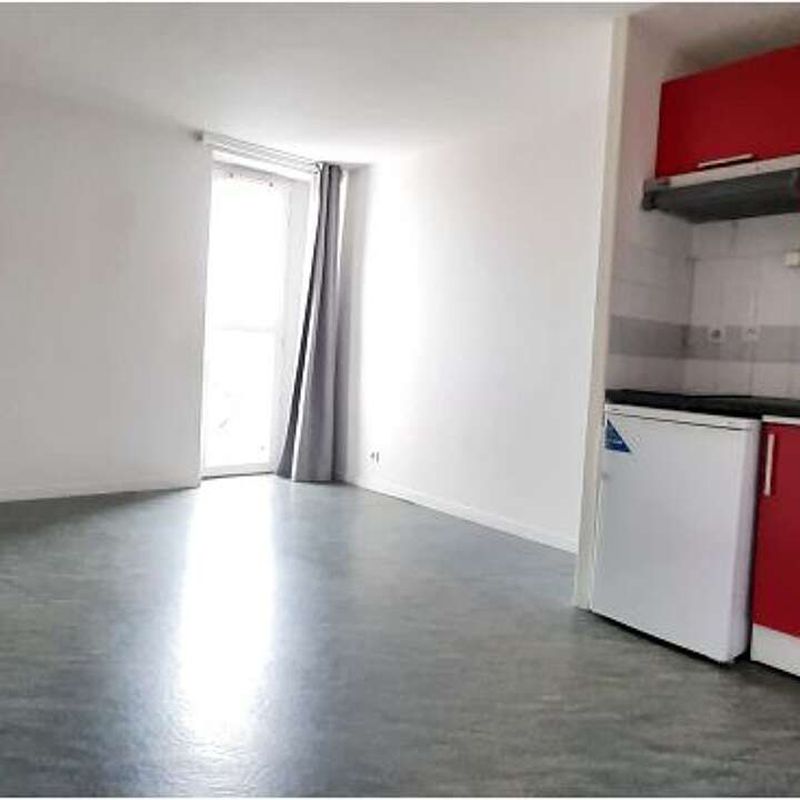 Location appartement 1 pièce 18 m² Toulouse (31300)