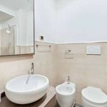 Rent 2 bedroom apartment of 61 m² in Genoa