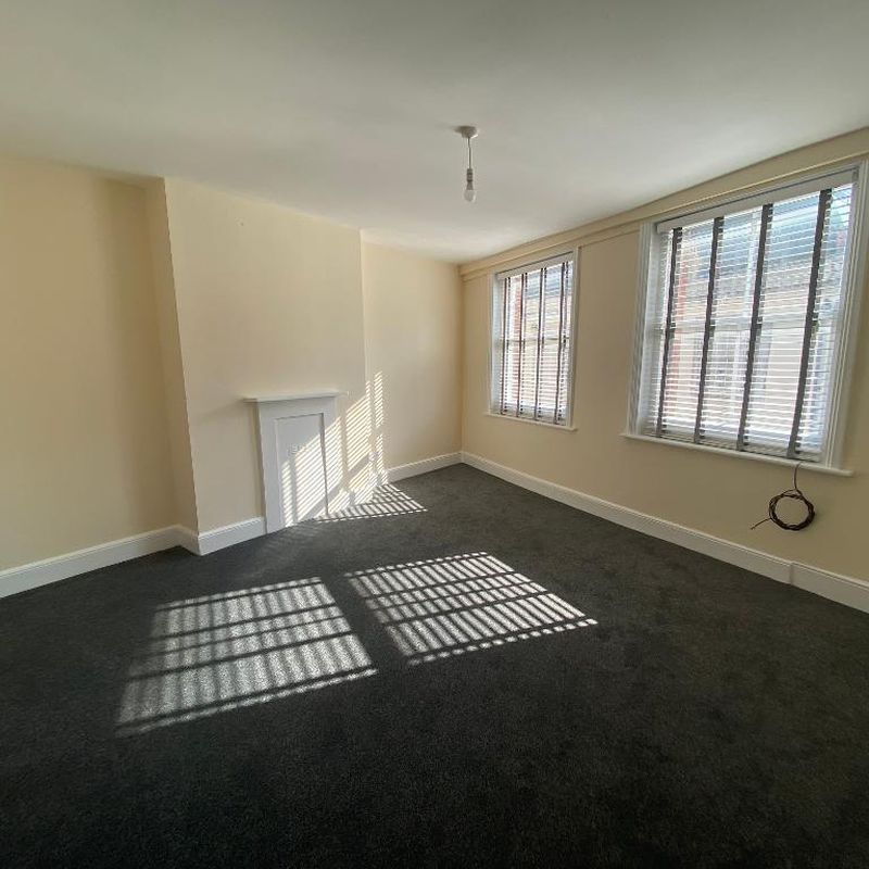 4 Bedroom  Flat To Rent Brighton and Hove