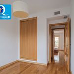 Rent 4 bedroom apartment of 122 m² in Alicante
