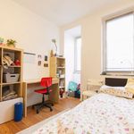 Rent a room of 80 m² in Anderlecht