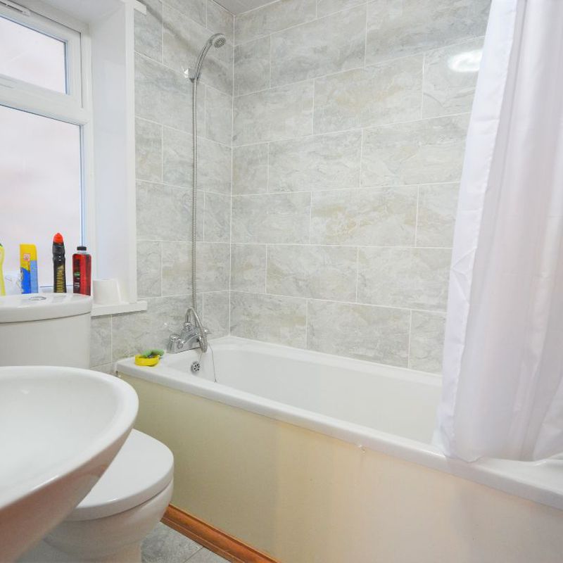 To Let - 1 bedroom Flat, Lee Road, Greenford - £288 pw Perivale