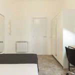 Rent a room of 83 m² in Madrid