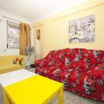 Rent a room of 60 m² in Sevilla