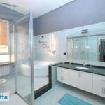 Affitto 6 camera appartamento di 240 m² in Genova