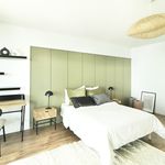 Rent a room of 86 m² in Bègles