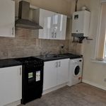 Rent 2 bedroom flat in Keighley