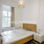 Rent 2 bedroom apartment of 50 m² in Prague