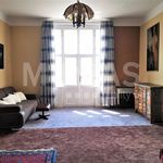 Rent 8 bedroom apartment in Praha