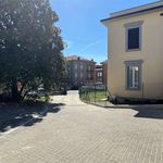 Affitto 5 camera appartamento di 188 m² in Cantù