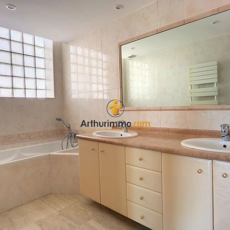 Louer appartement de 3 pièces 71 m² 950 € à Perpignan (66000) : une annonce Arthurimmo.com