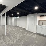 Rent a room of 120 m² in Birmingham