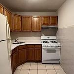 Rent 3 bedroom apartment in Middle Village