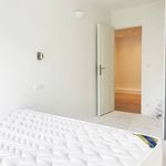 Rent 4 bedroom apartment of 56 m² in Paris