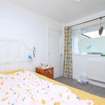 Rent 3 bedroom house in Guildford