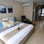 Rent 3 bedroom apartment of 185 m² in Phatthanakan