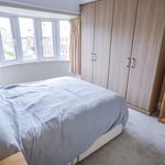 Rent 3 bedroom house in Altrincham