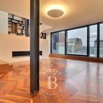 Huur 3 slaapkamer appartement van 370 m² in Brussels