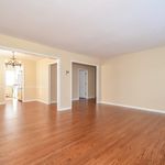 Rent 3 bedroom apartment of 1850 m² in Irvington