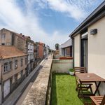 Rent 3 bedroom house of 200 m² in Porto