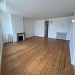Rent 3 bedroom apartment of 95 m² in Niort