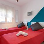 Rent 5 bedroom house of 210 m² in Calp