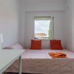 Rent a room of 85 m² in Benifaió