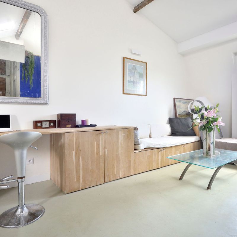 Artfully renovated Haussmann loft - chic and cosy paris 10eme
