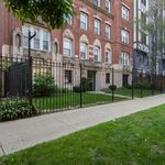 Rent 1 bedroom apartment of 475 m² in Chicago
