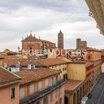 Rent 4 bedroom apartment of 112 m² in Bologna