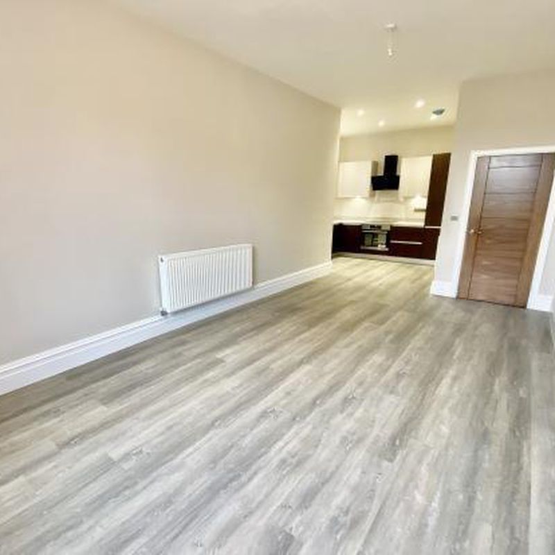 1 bedroom property to let in 12 Sandringham Drive, Liverpool - £900 pcm St Michael's Hamlet