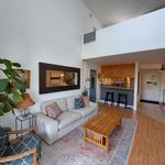 Rent 2 bedroom apartment in Beverly Hills
