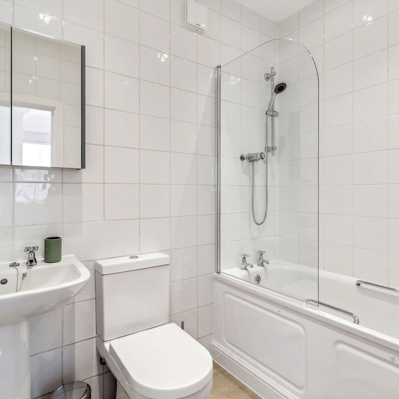 house for rent at house Catherine Place, London, SW1E St James