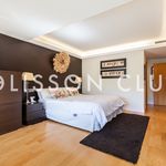 Rent 5 bedroom house of 390 m² in Encinar de los Reyes
