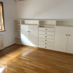 Rent 3 bedroom apartment of 220 m² in Glyfada