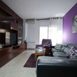 Rent a room of 95 m² in Badalona