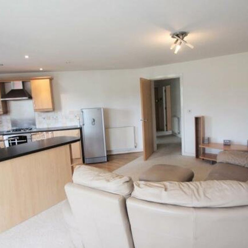 2 bed apartment to rent in Madison Avenue, Brierley Hill, DY5