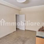 Rent 4 bedroom apartment of 120 m² in Napoli