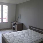 Appartement de 75 m² avec 1 chambre(s) en location à Rennes